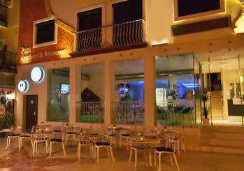 Pure Hotel And Restaurant توريمولينوس المظهر الخارجي الصورة